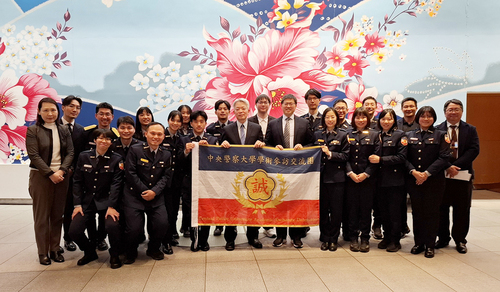 Delegation visiting the Taipei Economic and Cultural Office （TECO）in New York