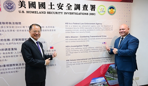 CPU President with the Regional Director of the U.S. Homeland Security Investigations (HSI).